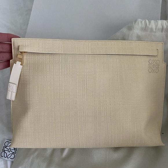 Loewe T stand pouch 100% authentic never used - Picture 3 of 8